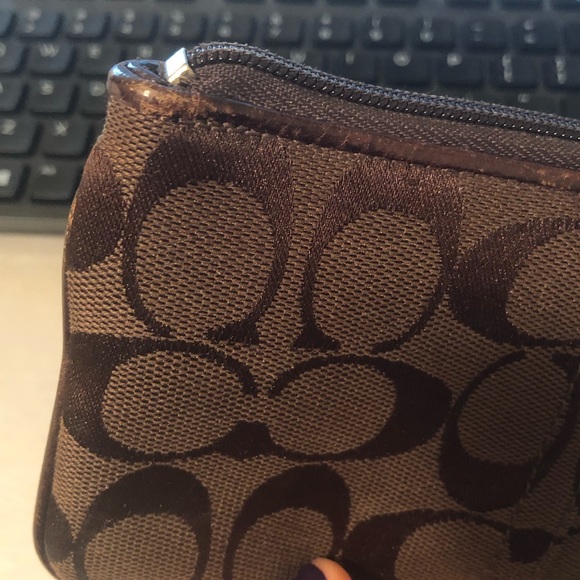 Coach Authentic original brown wristlet - Picture 5 of 8